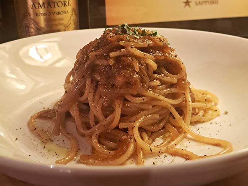 アンチョビと玉ねぎのパスタ